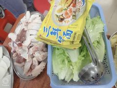 连州果园鸡-威邵鸡煲(西华路总店)