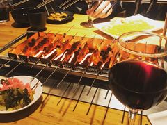 会自己转的烧烤炉-悦屋老板娘的烤肉店(紫薇田园店)