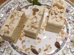 帕芙立-塔哈尔·新疆盛宴(城西银泰店)