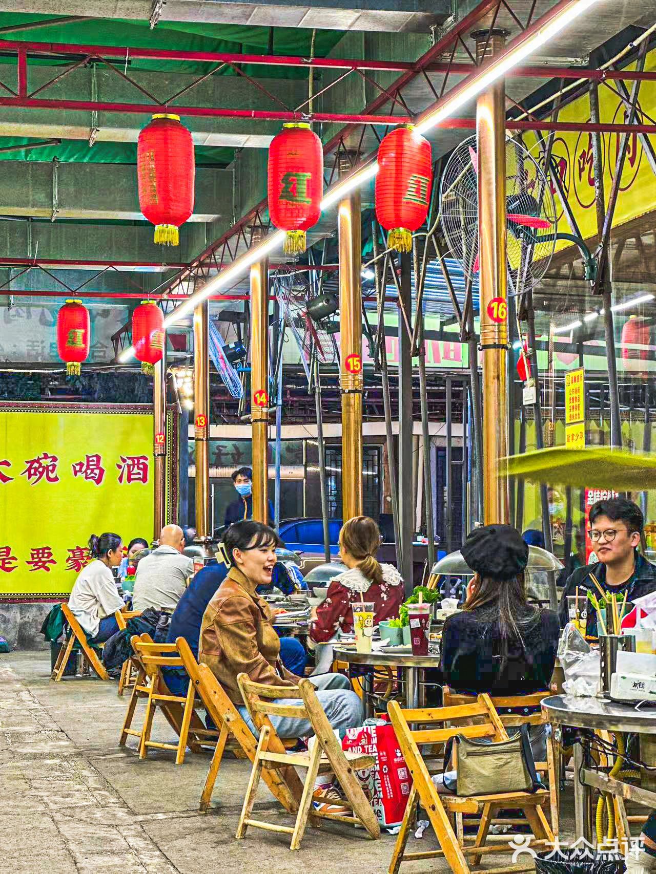为了凉山好汉，我可以一直留在成都！自助烤肉，性价比太高了了！
