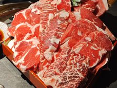 -铭牛烧肉·和牛海鲜自助(高新月牙湖店)