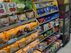 -全家便利店(愚园店)
