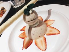 -1886德国汽车餐厅(外滩十六铺码头店)