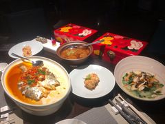 -江上荟·创意中国菜(绿地缤纷城店)
