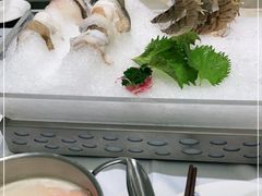 -红鼎豆捞·非遗鲍皇汤火锅(宝丰路店)