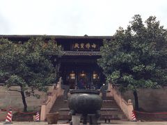 -峨眉山报国寺