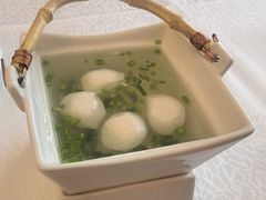 鲜贝丸子汤-品海楼·大连海胆锅贴馆(东港店)