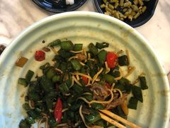 -轻捞慢起面馆(新世界百货店)