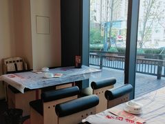 -肥肥虾庄·金牌油焖大虾(东湖欢乐谷店)