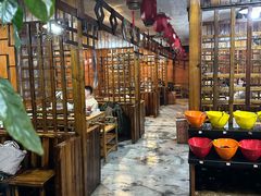 -果松木炭酸菜铜火锅·外婆参鸡汤