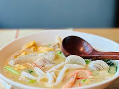 -荣家黄鱼面(南京西路店)