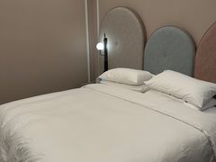 -广州天河体育中心美居酒店