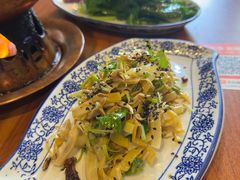 -蜗牛小馆醉乡民谣云南菜(惠新西里店)