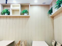-华莱士·全鸡汉堡(湛江新华店)