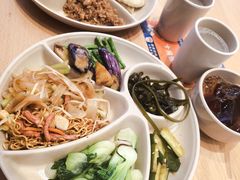 -素满香·全民食养自助(长宁龙之梦店)