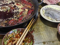 -黄潇洒老火锅(九眼桥宏济巷店)