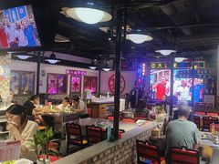-马路牙子烧烤音乐酒馆(望京店)