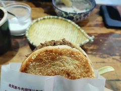牛肉烧饼（多肉）-穆得·老周家牛肉烧饼(普利街店)