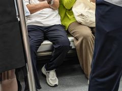 -建设三路(地铁站)