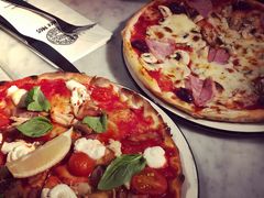 -Pizza Express(机场T1店)