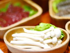 -独食火锅·半米屋台(直营总店)