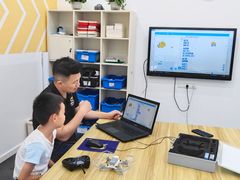 -百变天才机器人编程中心·信奥·无人机·科技特长生(金田广场店)