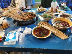 -马路边边串串香形象店(磐石路店)