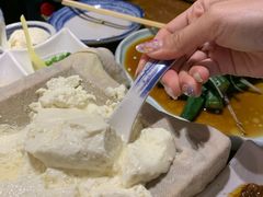 -95号酱骨·一块豆腐(展春园西路店)