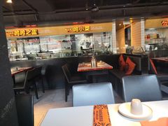 大堂-鸣记脆皮烤鱼·海鲜烤鱼(三八广场店)