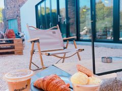 -J Create城市露营咖啡·简餐·宠物(上海动物园店)