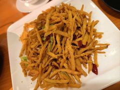 -莲餐厅·湖北菜·潜江小龙虾店(愚园路店)