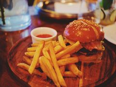 -羽深肉铺 Steak & Wine