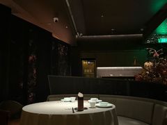 -左庭右院鲜牛肉火锅黑金店(陆家嘴中心店)