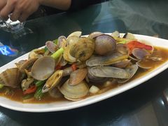 -覃记海鲜美食餐厅