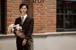 -MAO亲爱的猫婚纱摄影工作室