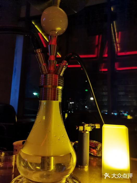 饮湖威士忌鸡尾酒吧图片