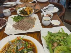 -姐妹鸭仔饭店(湾南路店)