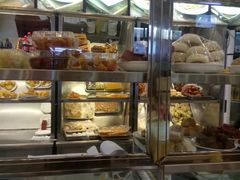 面包甜点陈列柜-护国寺小吃(新街口店)