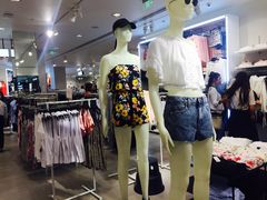 -H&M(天一广场店)