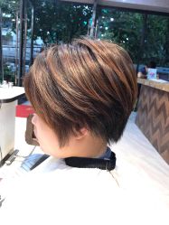 -PE SALON