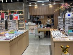 -棱石眼镜(CP静安店)