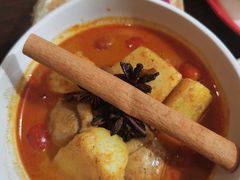 -Chom Cafe and Restaurant