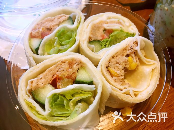 星巴克(缤润汇购物中心店)吞拿鱼卷沙拉摇摇杯图片 - 第3张