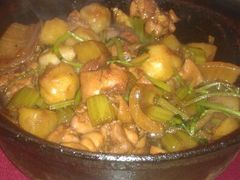 -重庆鸡公煲(三八山珍美食城店中店)