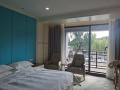 -上海怡沁园度假酒店