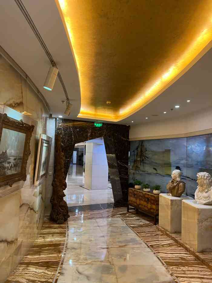 北京奥加美术馆酒店-"位置还可以,但是距离地铁站还有一段距离,.