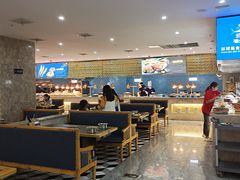 -锤头鲨毛肚海鲜烤肉自助餐厅(国购广场店)