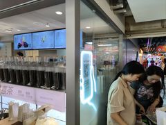 -喜茶(广州三元里卜蜂莲花店)