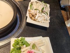 -大匠工房古船木艺术餐厅·猪肚鸡专门店(长白仙岛店)