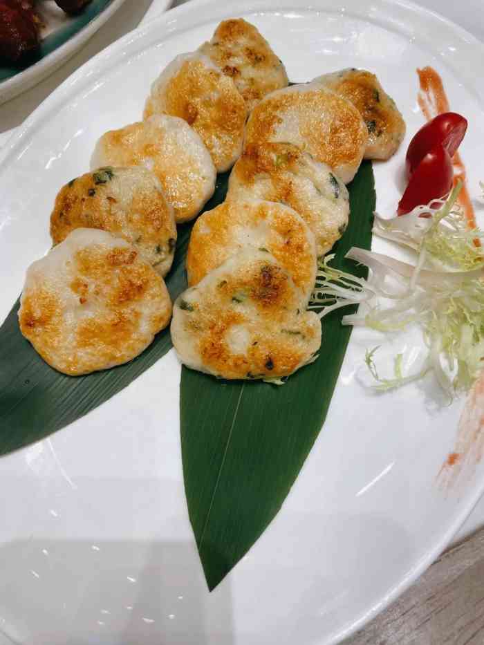 椰林海鲜坊(新塘店)-"位置好找,停车位不足,环境没得说了,适合.